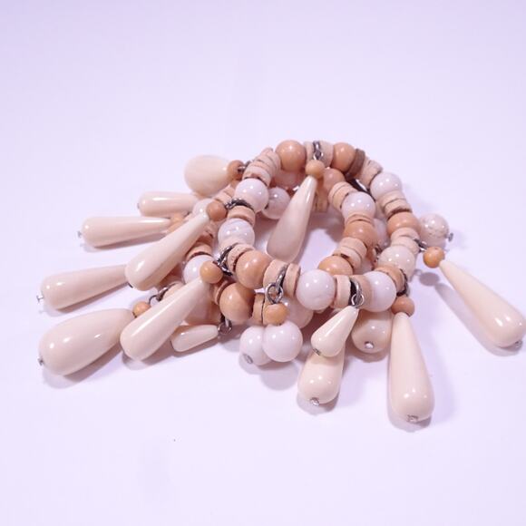 Anthropologie Women's Beige Wood Resin Bead Teardrop Bracelet Set of 3 NWOT 89 - Picture 3 of 5